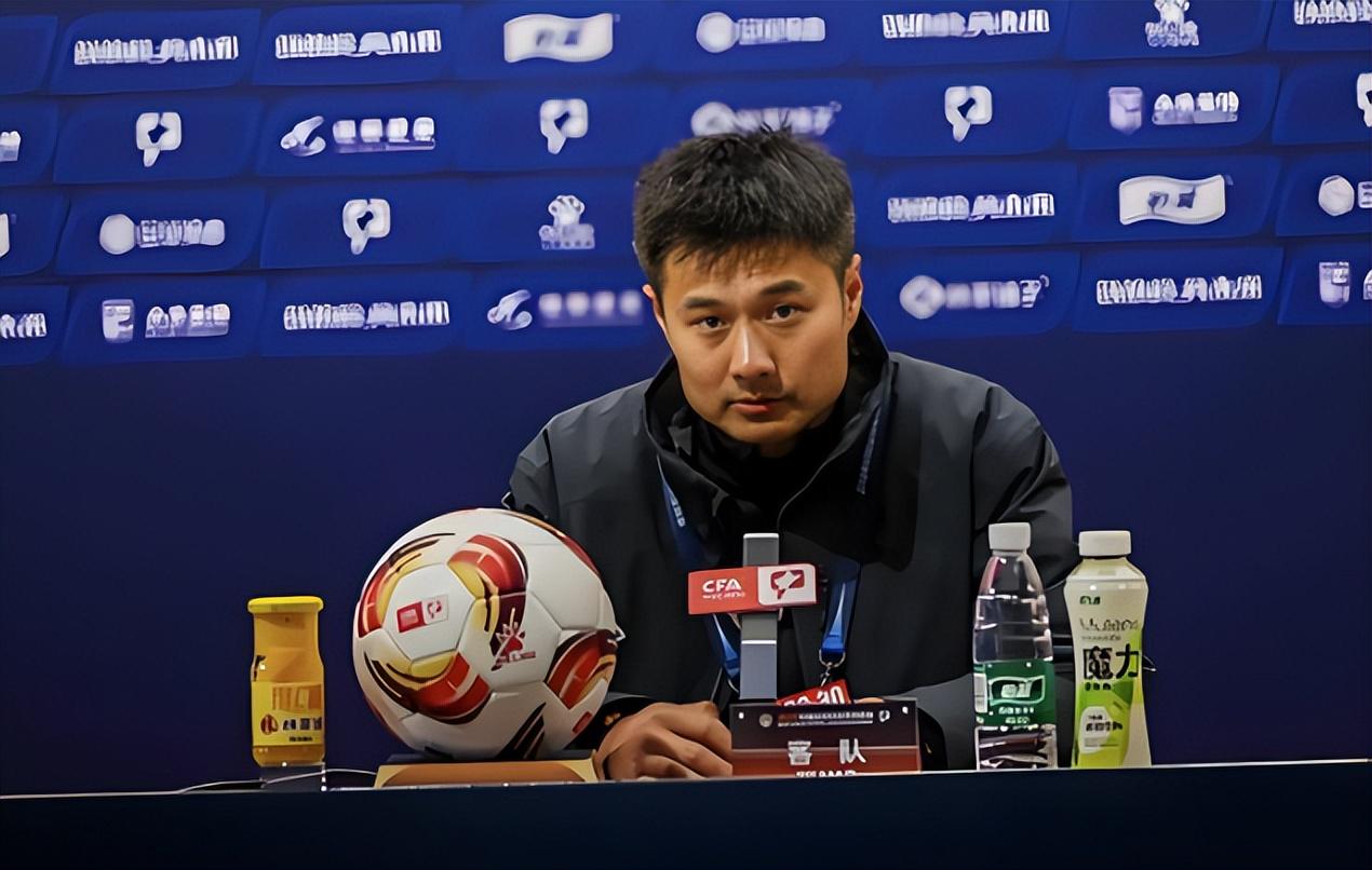 乌法115k欧元买断阿加波夫，结束租借正式加盟