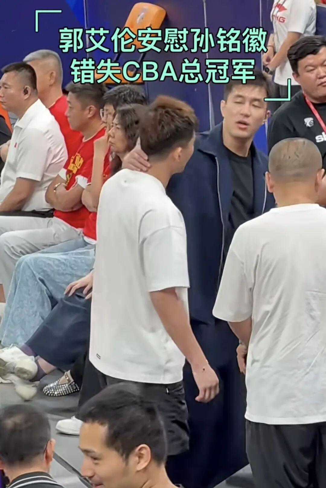 悟空体育NBA总决赛G5首发出炉：双方均不变阵 马刺固执仍用福克斯首发