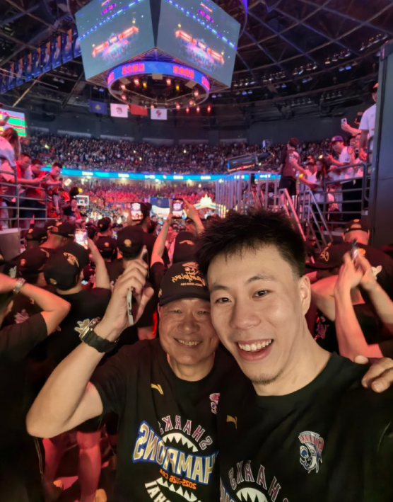 曝马刺考虑交易福克斯