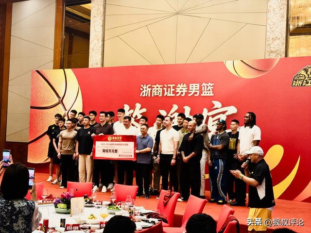 伊戈达拉回应詹皇世纪大帽:要不是我背部有伤,我就直接暴扣了!