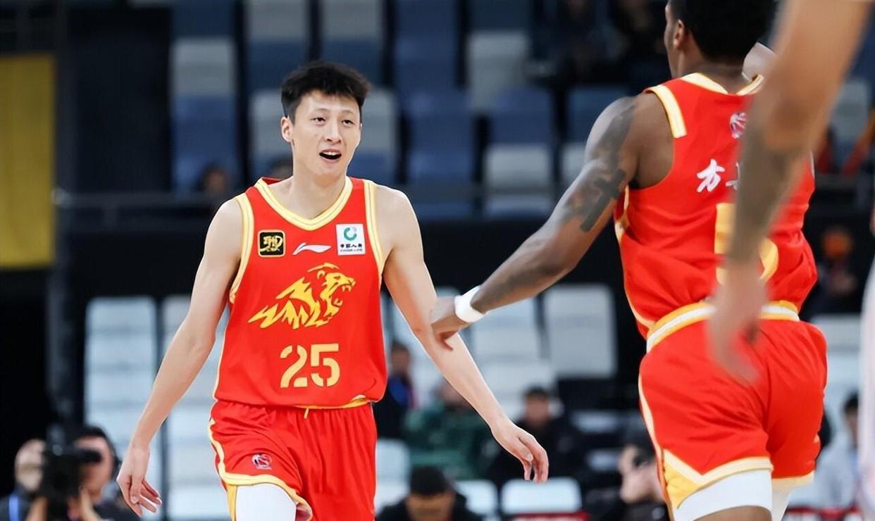 吃饭睡觉打马刺！尼克斯本赛季获得双冠王，对手都是马刺