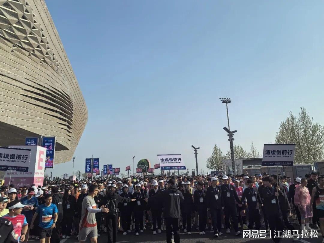 悟空体育官方：李勣出任南京城市足球俱乐部守门员总监